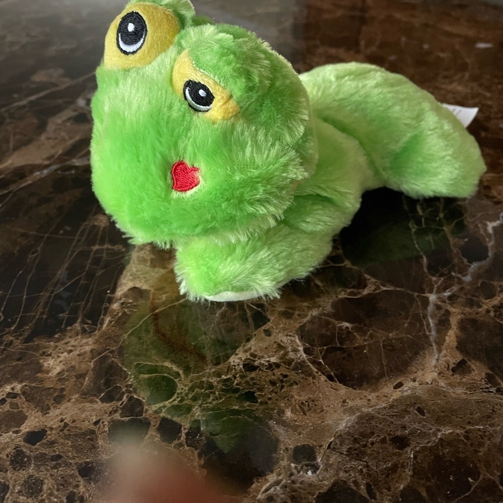 Greenbrier International Love Frog With Heart Cheeks